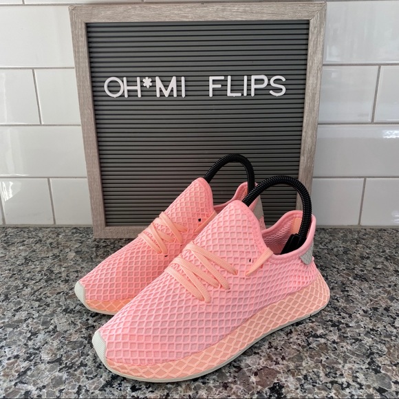 deerupt runner women's